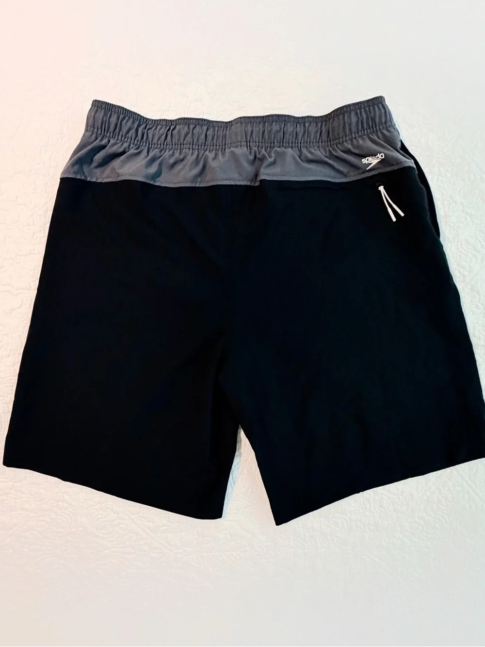 Speedo | Men's Swim Trunks | Black & Grey | Waistband Size XL